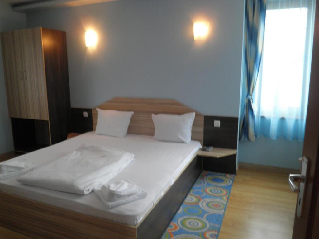 Complex Diana Hotel Cherven  Cameră foto